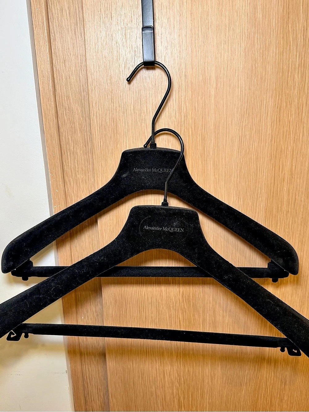 Alexander McQueen Branded Velvet Suit Hanger Black Set of 2